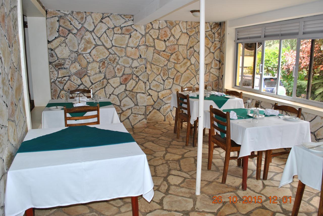 Little Woods Inn Mbarara Eksteriør billede