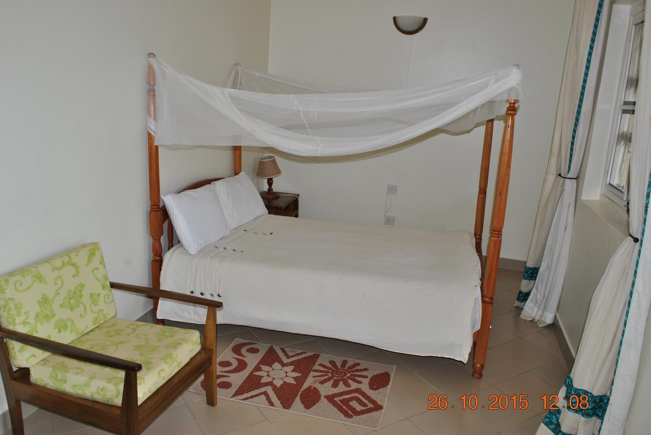 Little Woods Inn Mbarara Eksteriør billede
